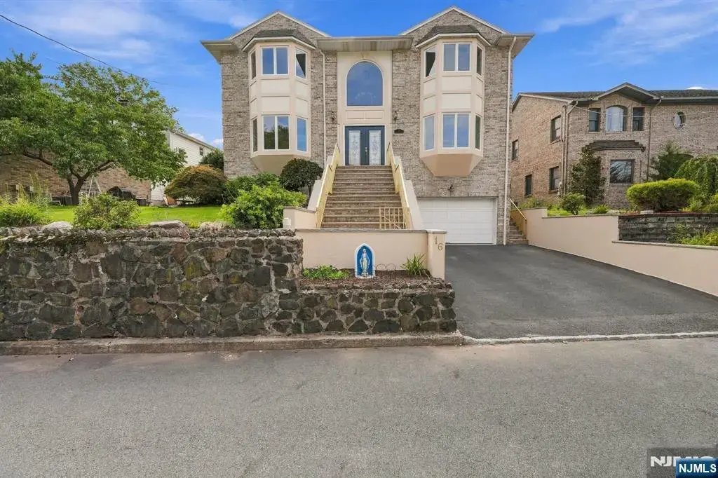 16 Sunset Drive, Nutley