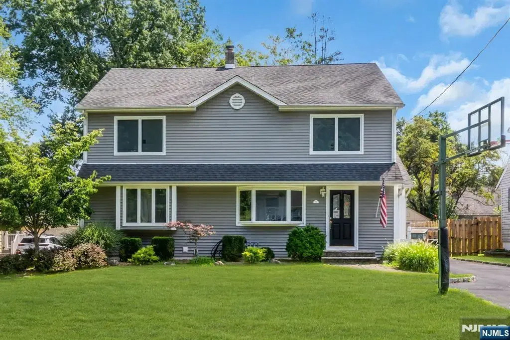 114 Lopez Road, Cedar Grove