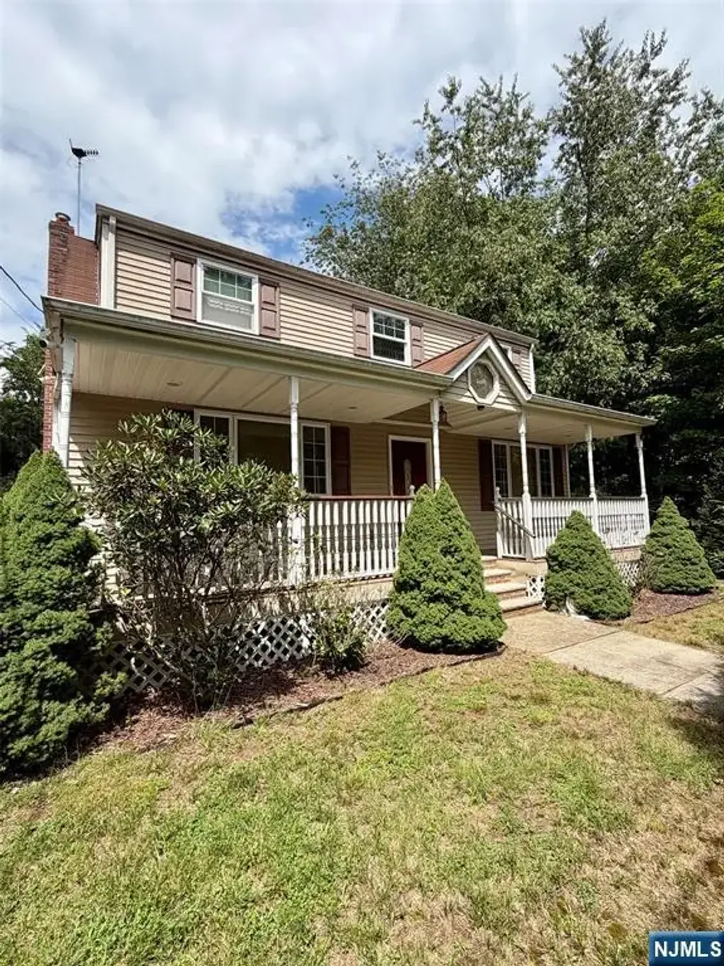 598 Cleveland, River Vale