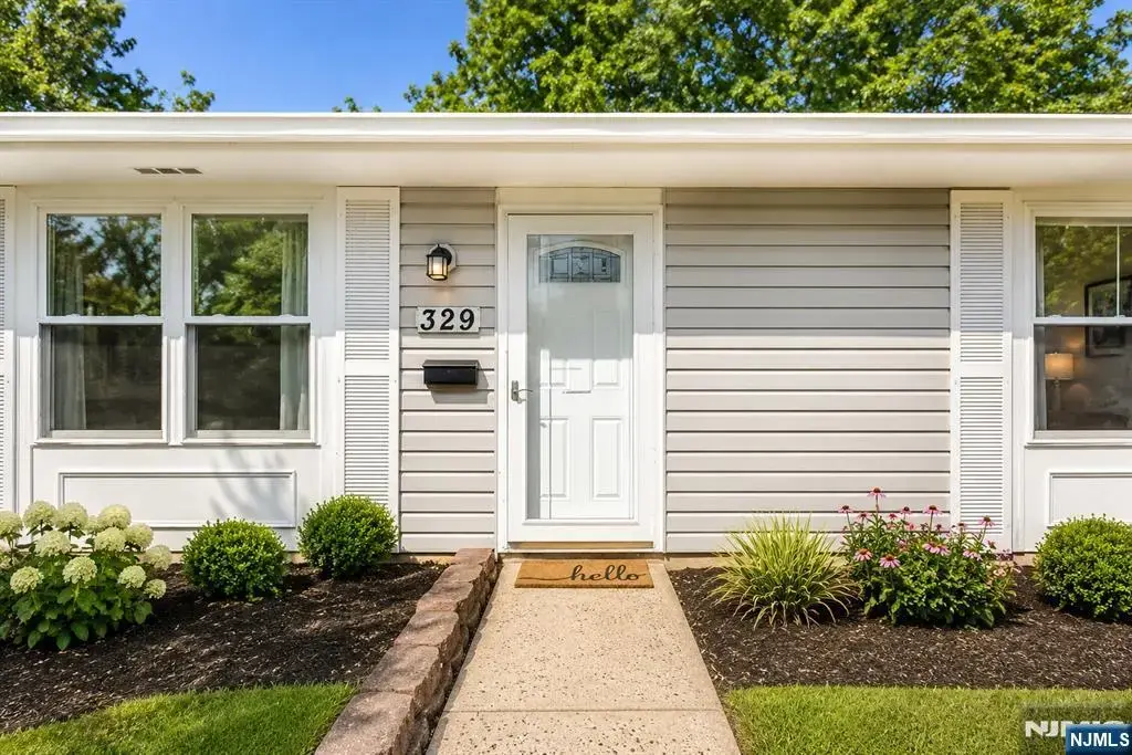 329 Columbia Avenue, Other Areas