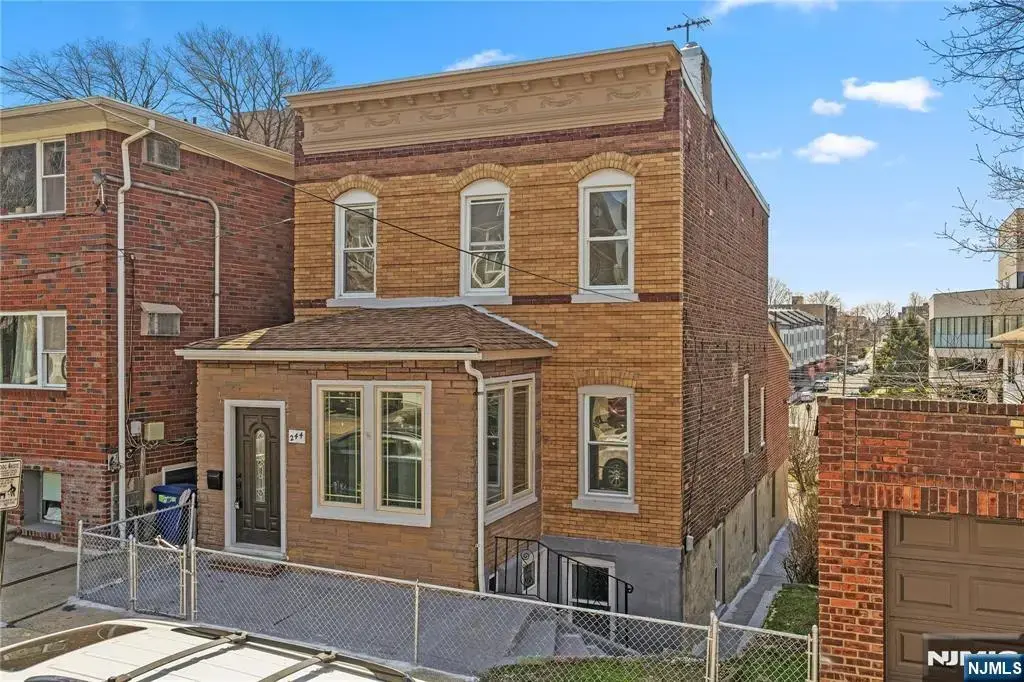 244 Lincoln Avenue, Cliffside Park