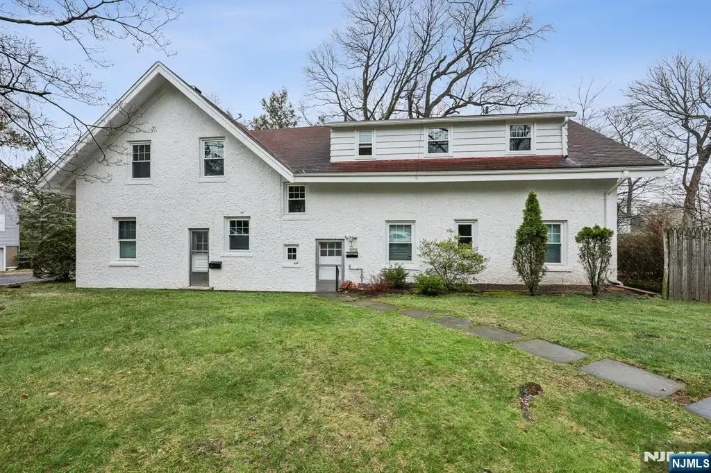 195 Riveredge 1, Tenafly