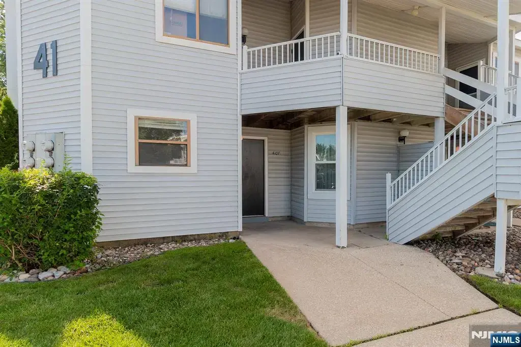 4107 Tracy Court, Voorhees