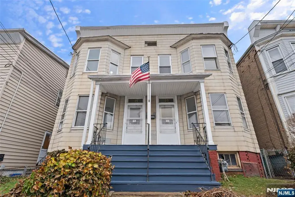 33-35 Delaware Street, Elizabeth