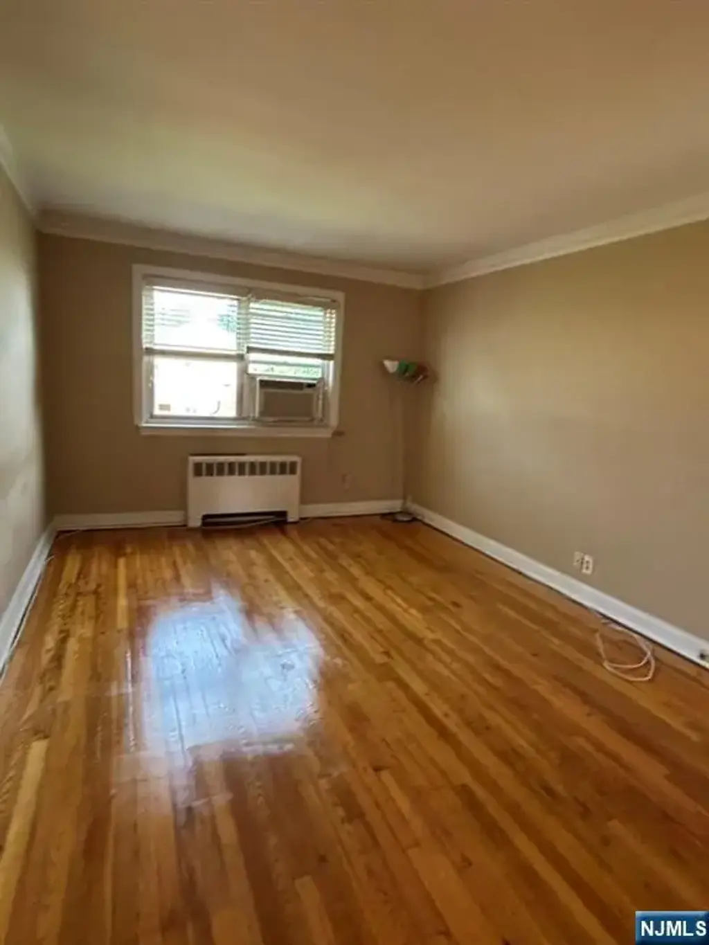 1481 Terrace 5, Teaneck