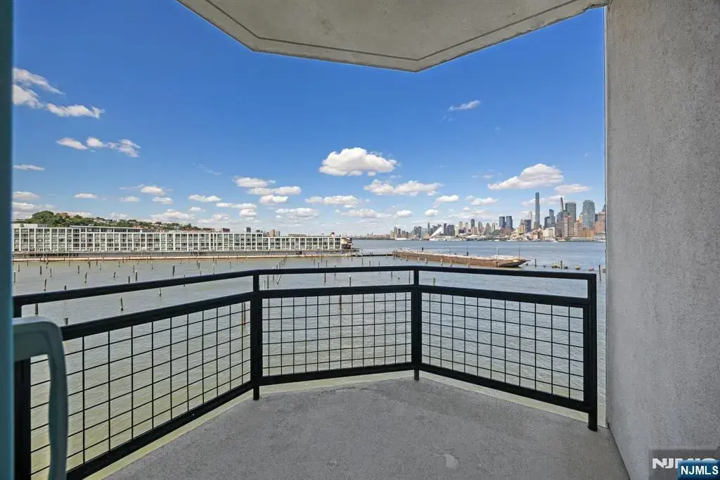 600 Harbor Boulevard 955, Weehawken