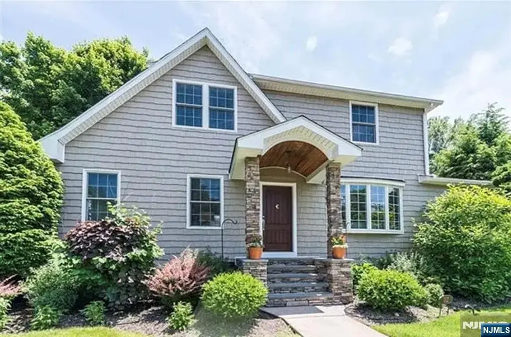 112 Tenafly, Tenafly