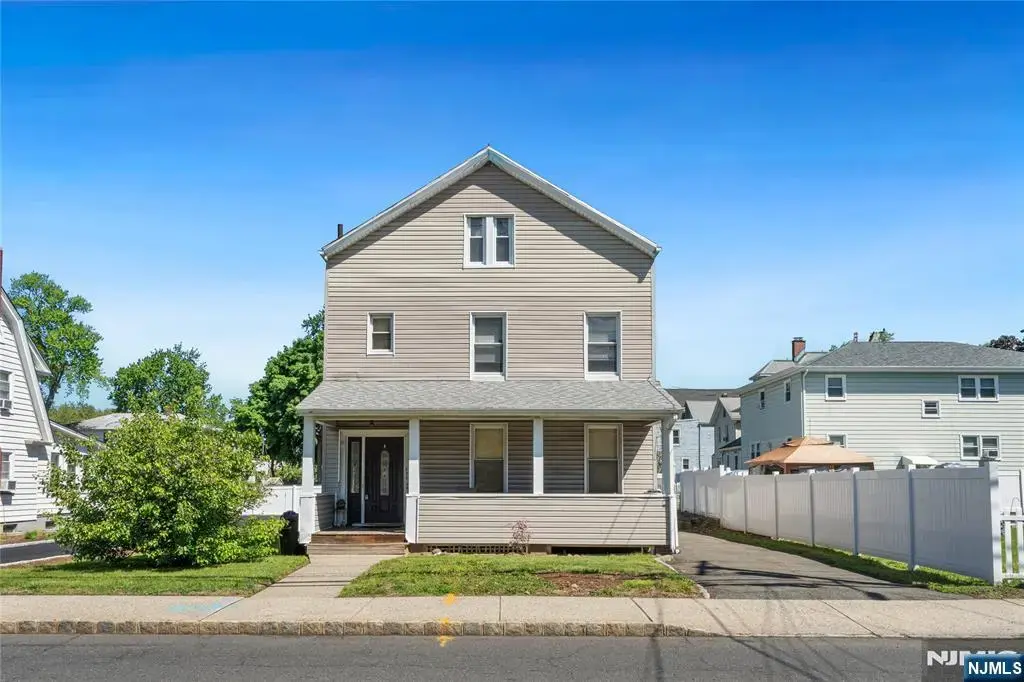 223 Montgomery Street, Bloomfield