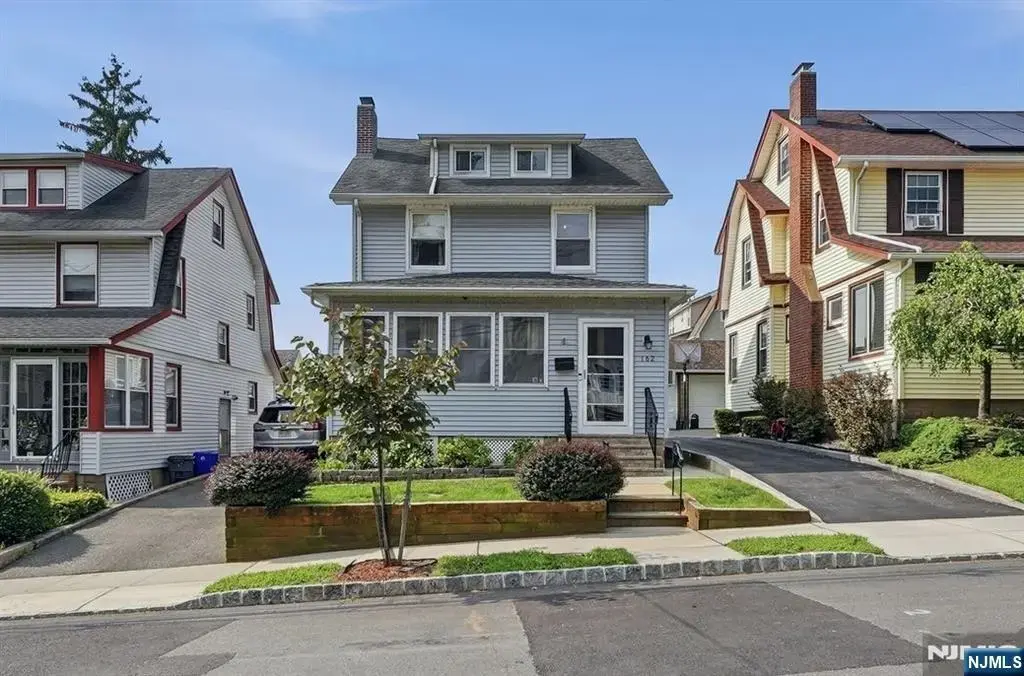 162 Maple Street, West Orange