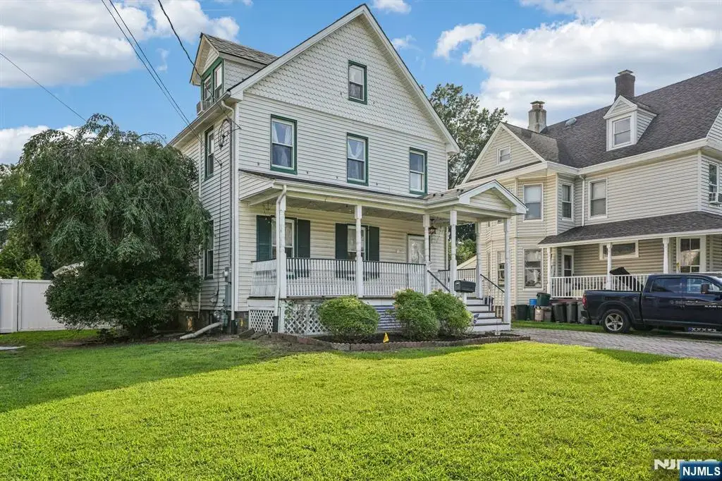 190 John Street, Englewood