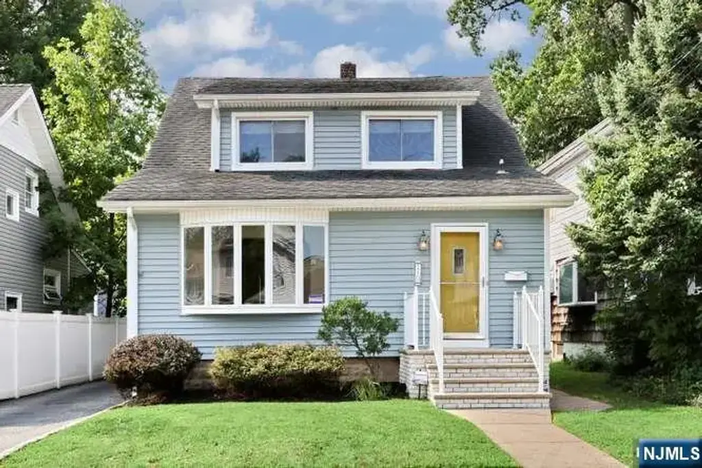 119 Mckinley Avenue, Dumont