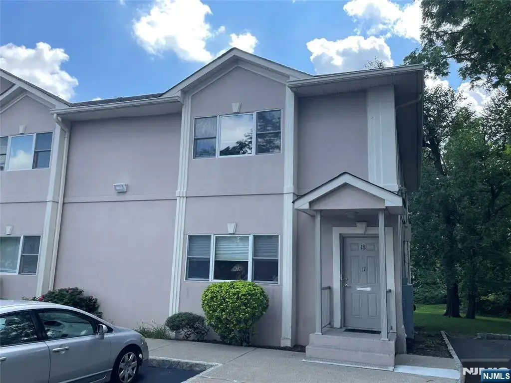 485 Saddle River Road 18, Saddle Brook