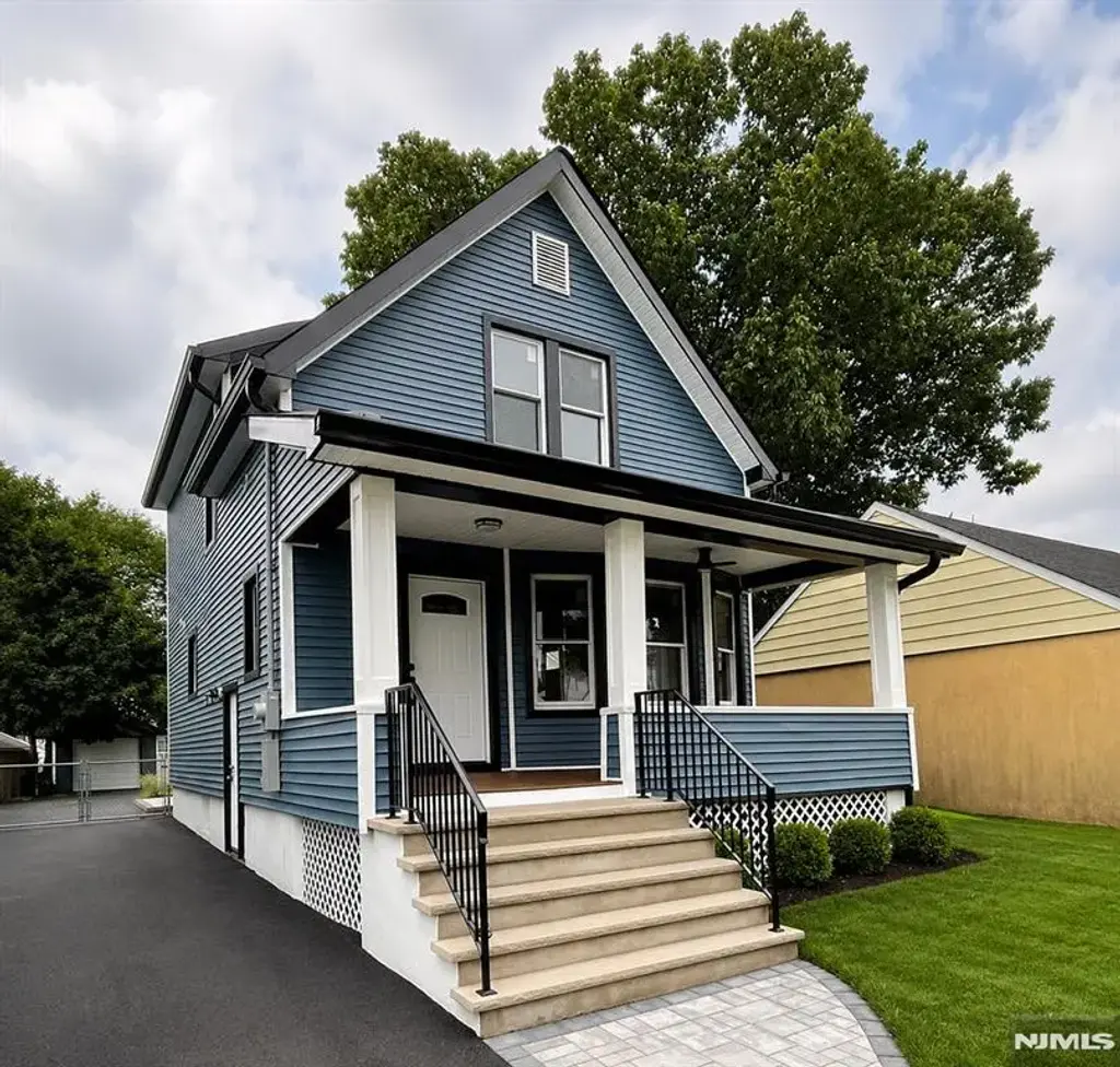 340 Watson Avenue, Lyndhurst