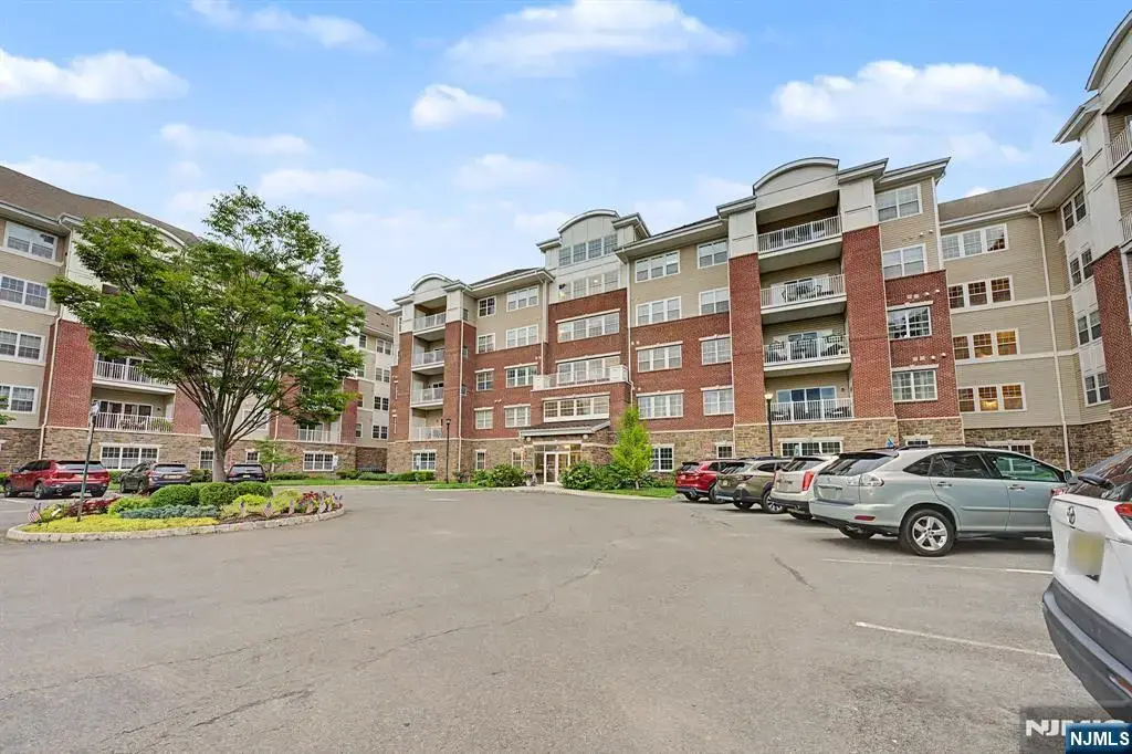 10301 Warrens Way, Wanaque