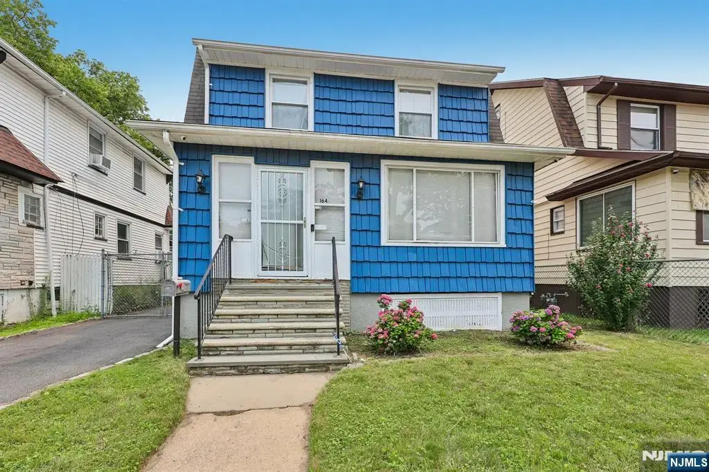 164 Freeman Avenue, East Orange