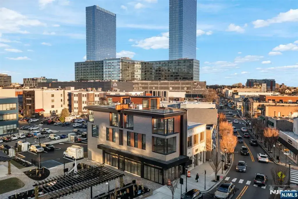 223 Main A, Fort Lee