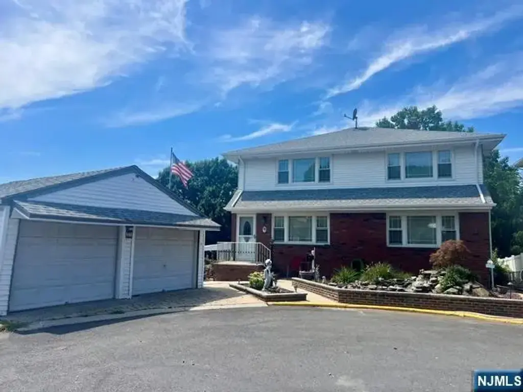 9 Carlen 2, Fairview