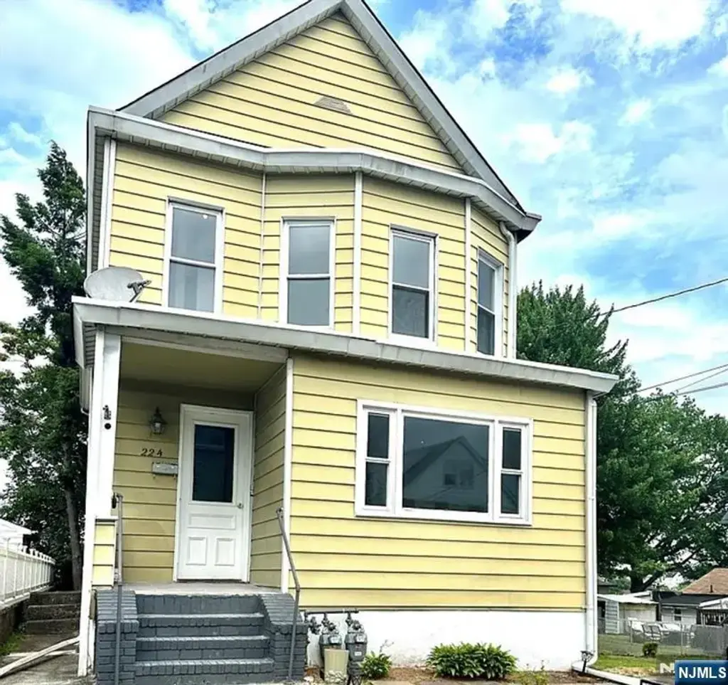 224 Pierre 2, Garfield