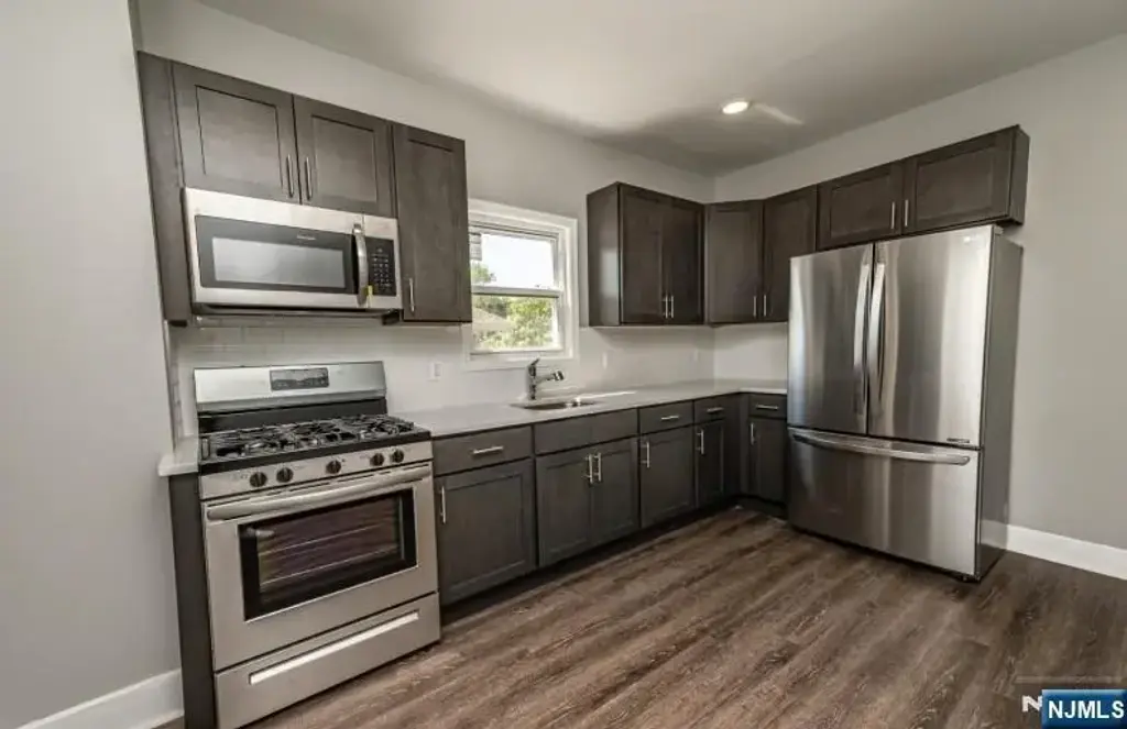 1099-1101 Ringwood Avenue, Wanaque