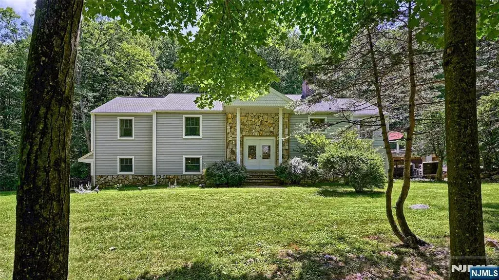 460 Laurel Lane, Kinnelon Borough