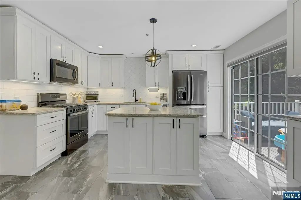 1503 Cornwall Road, Mahwah