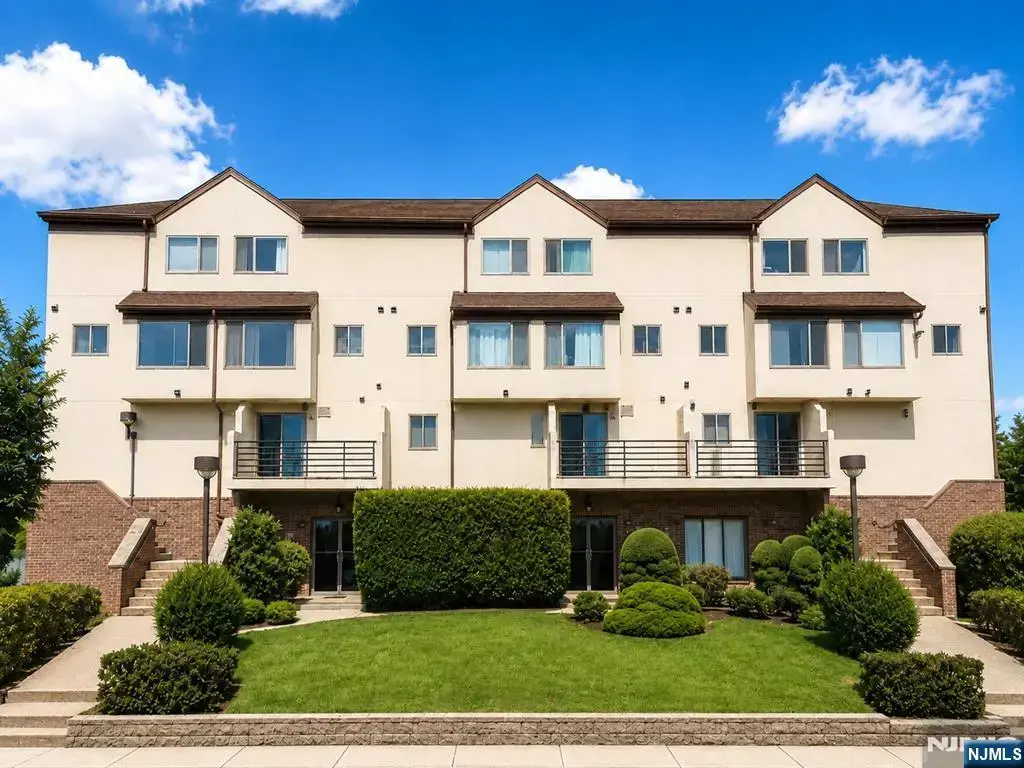 1309 15th Street, Fort Lee