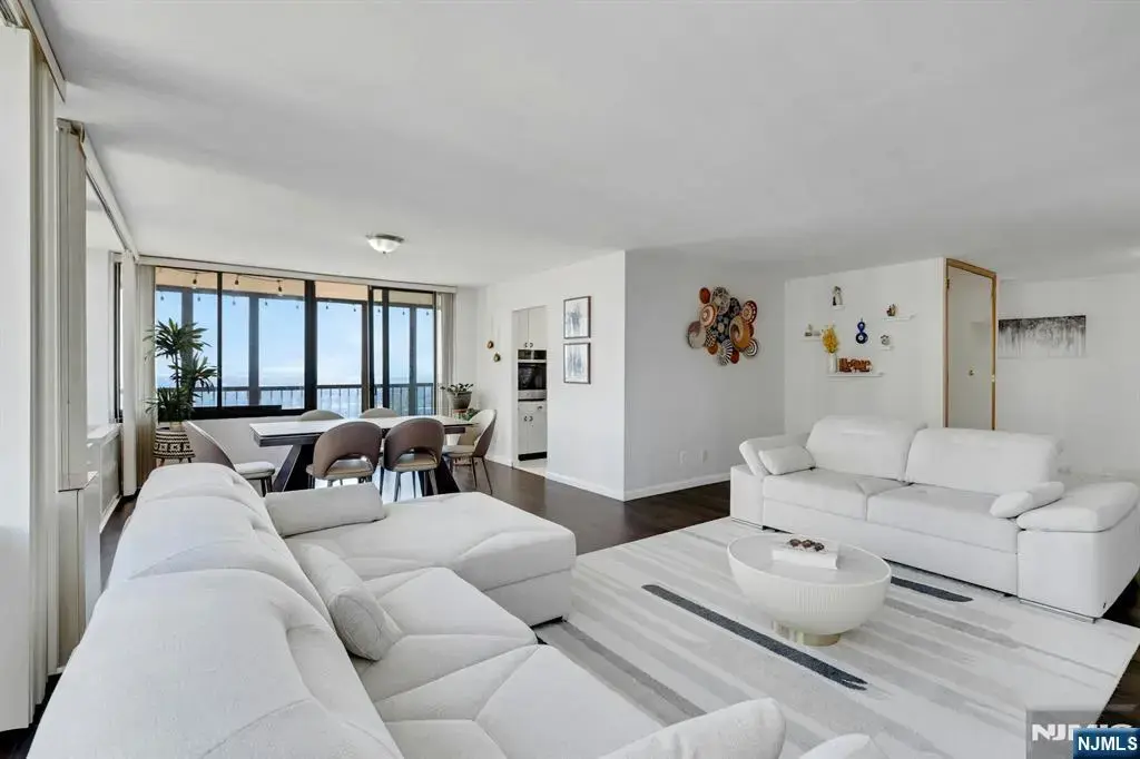 200 Winston Drive 2504, Cliffside Park