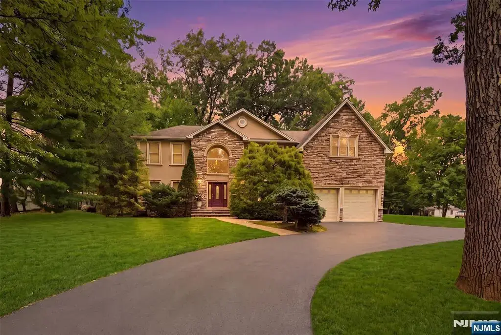 55 Prospect Avenue, Woodcliff Lake