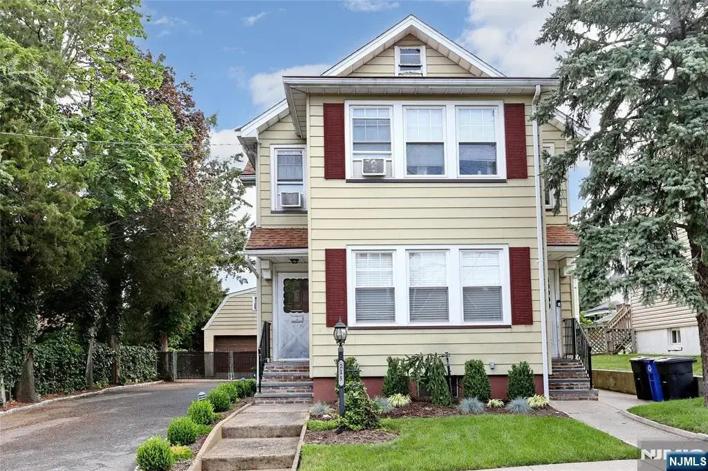215 Walter, Hasbrouck Heights