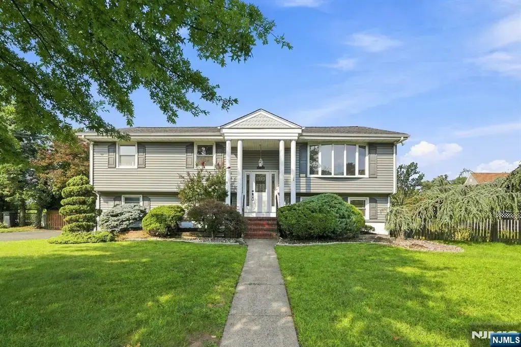 177 Truman, Paramus
