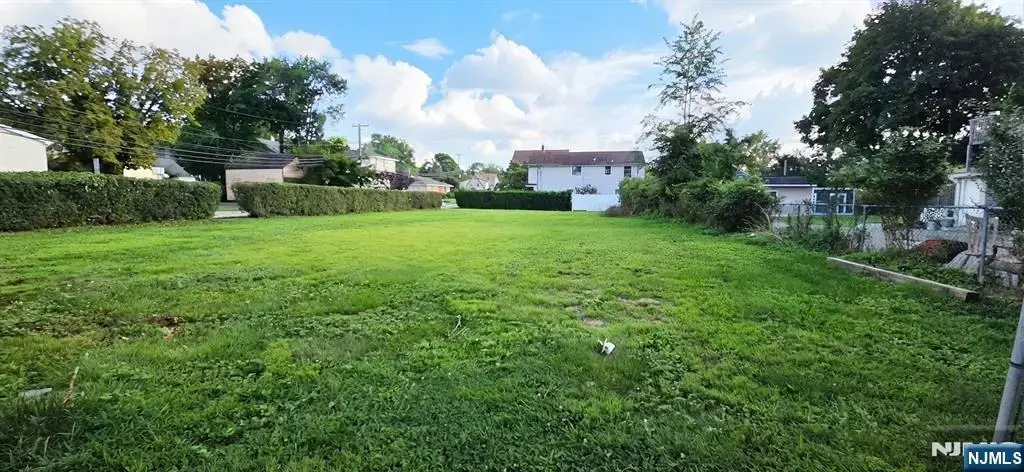 46 W Prospect Street, Waldwick