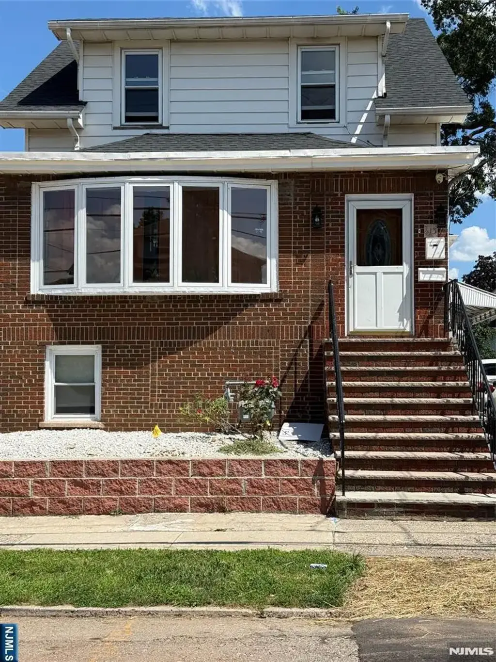 613 3rd 2, Lyndhurst