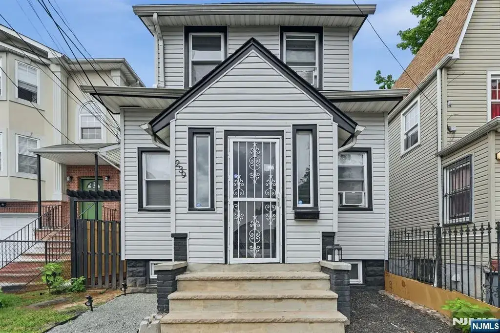 239 19th Street, Newark