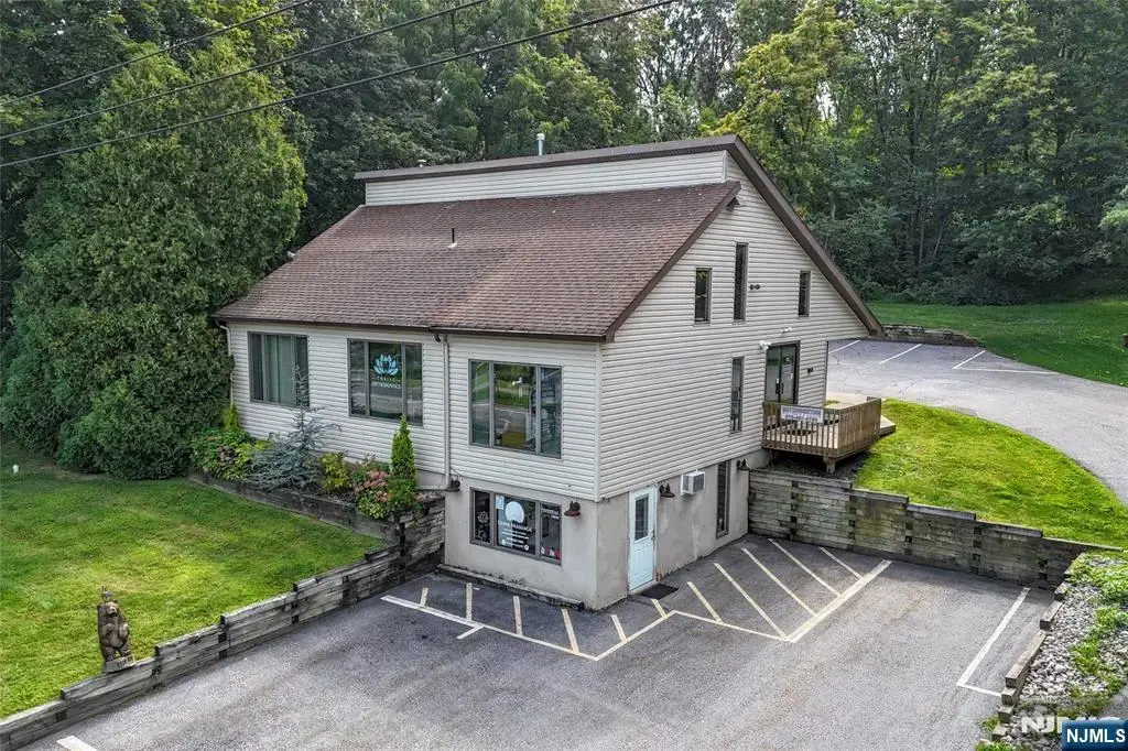 276 State Rt 94, Vernon