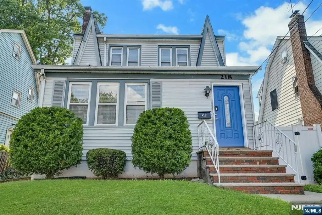 218 Elder Avenue, Bergenfield