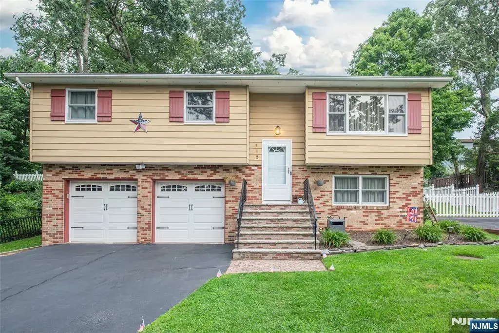 115 New York Avenue, Jefferson Township
