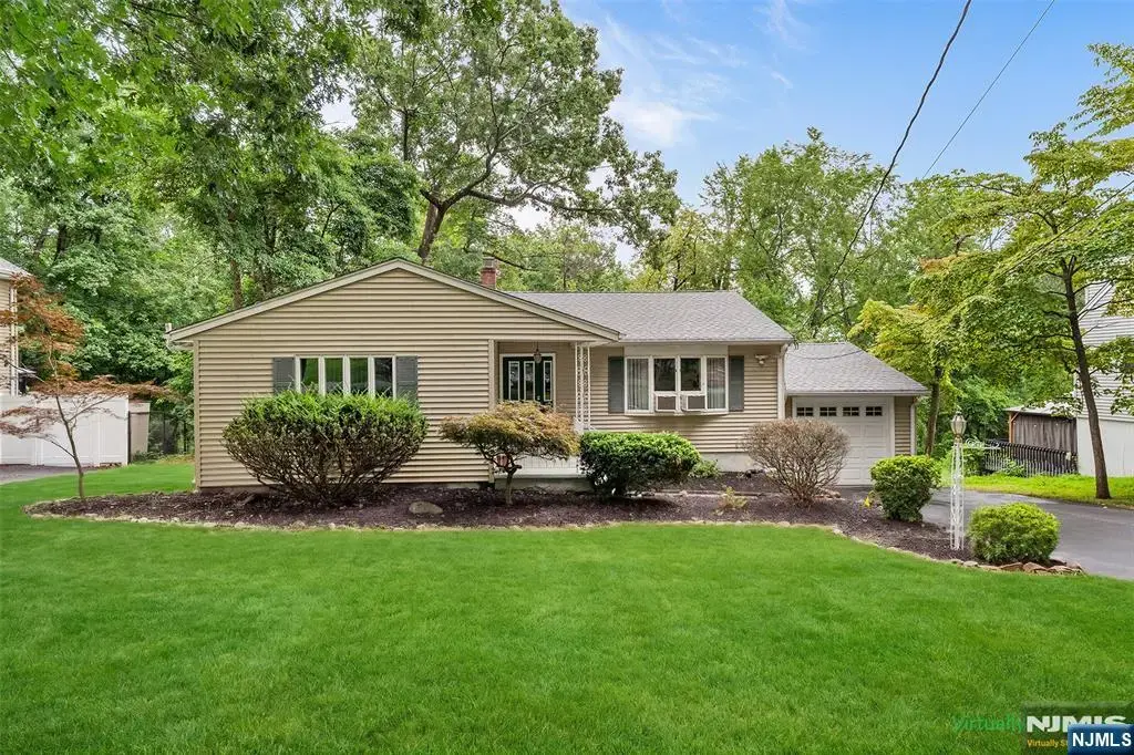 130 Vreeland Avenue, Bloomingdale