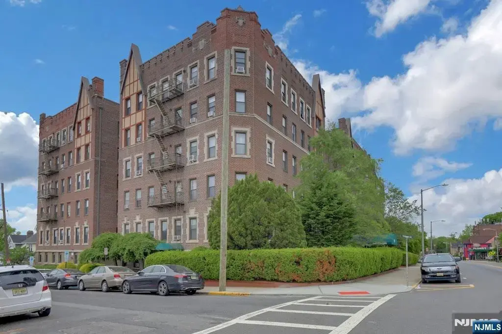 755 Anderson Avenue 5i, Cliffside Park