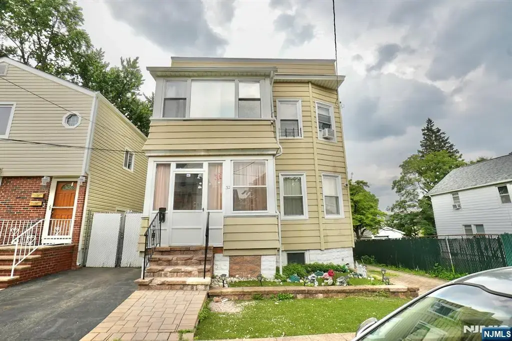 32 New Street, Belleville