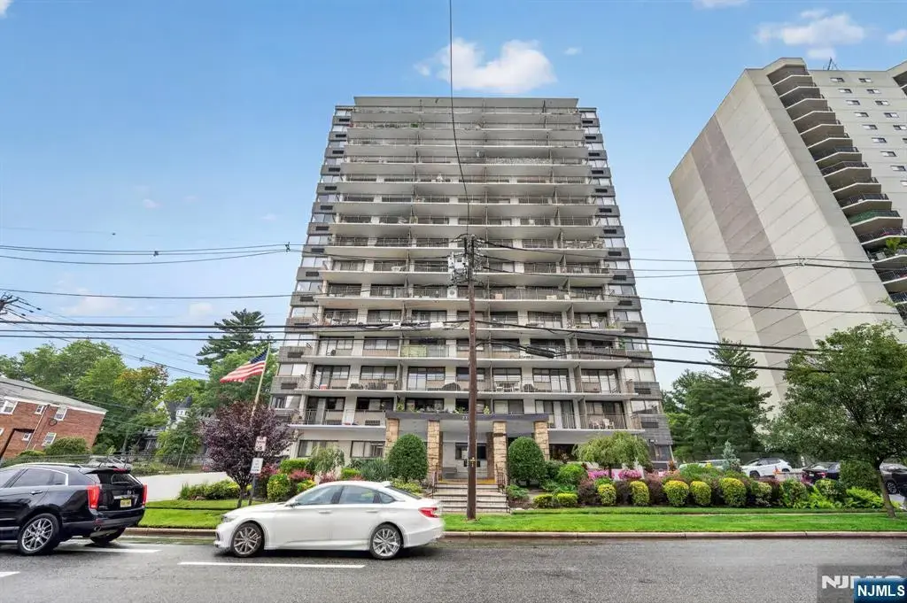 235 Prospect Avenue Lc, Hackensack