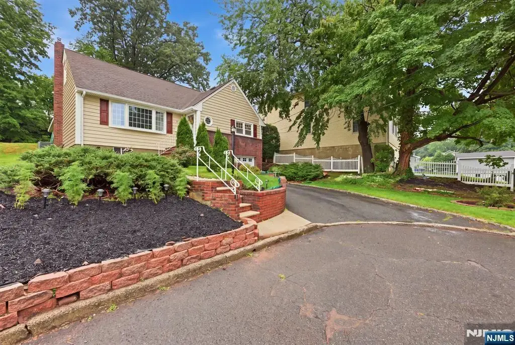 37 Forest, Nutley