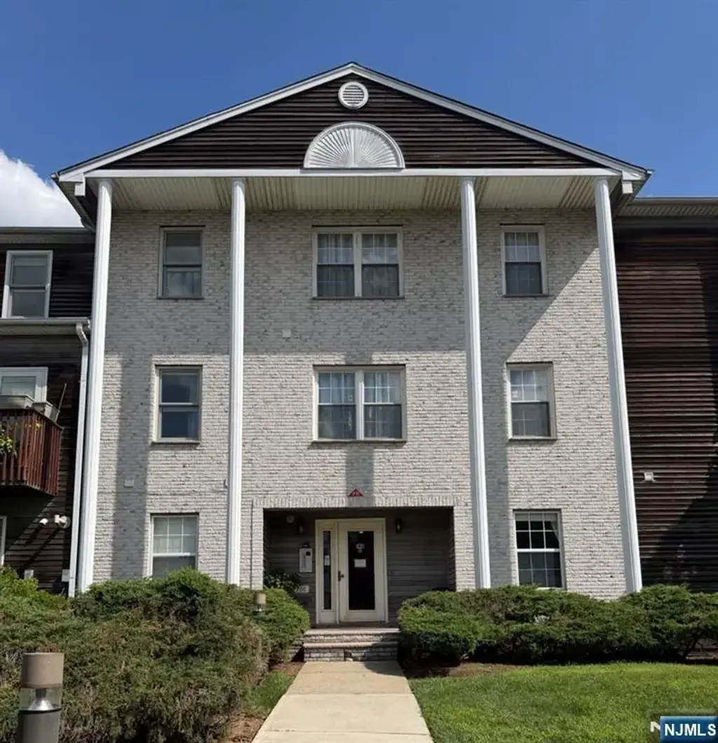 140 Highland Avenue 101, Kearny