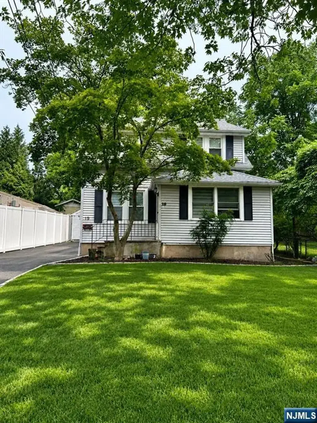 19 Mattocks, Closter