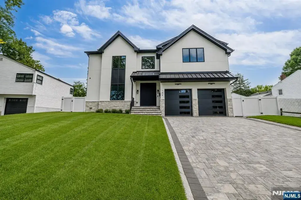 190 Denver Road, Paramus