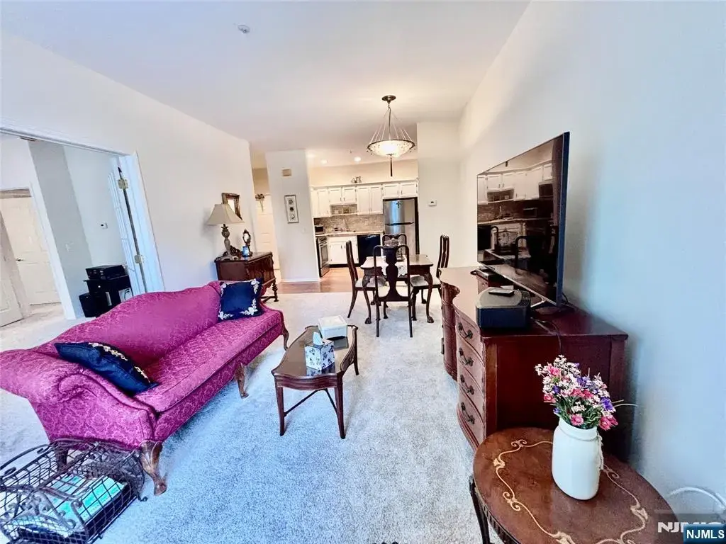 5302 Richmond Road, West Milford