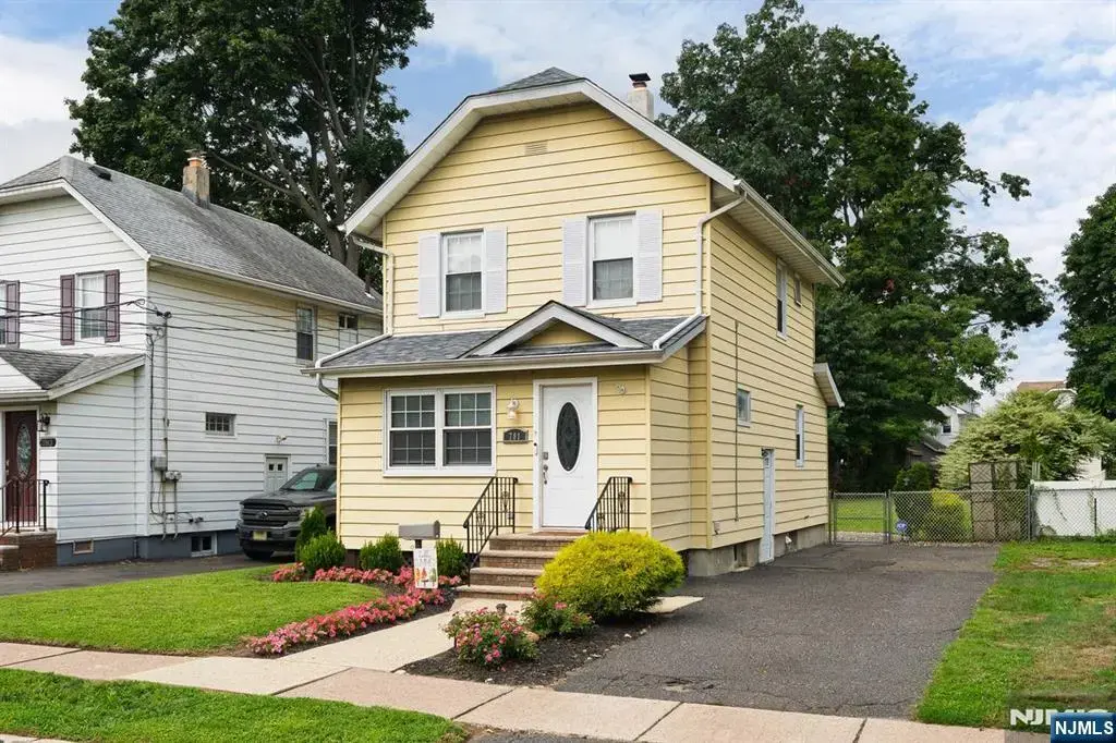 781 5th Street, Lyndhurst