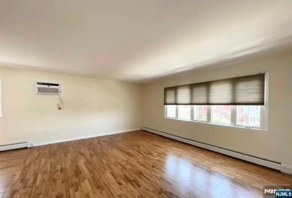 506 Davis, Kearny