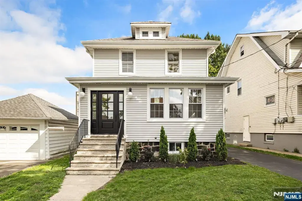 526 Dewey Avenue, Cliffside Park