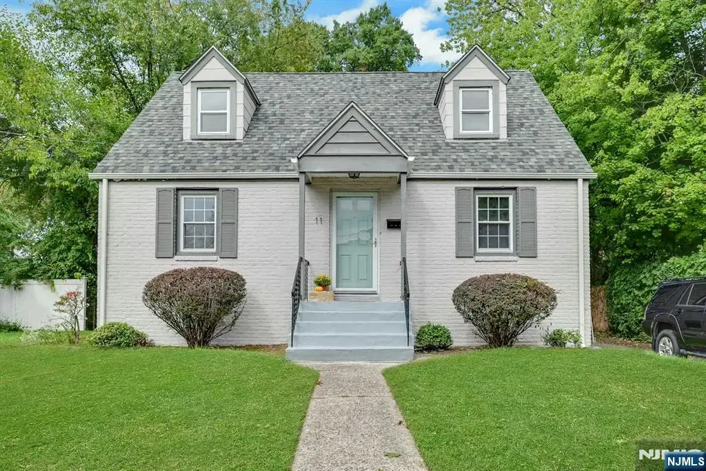 11 Pine Street, Hackensack