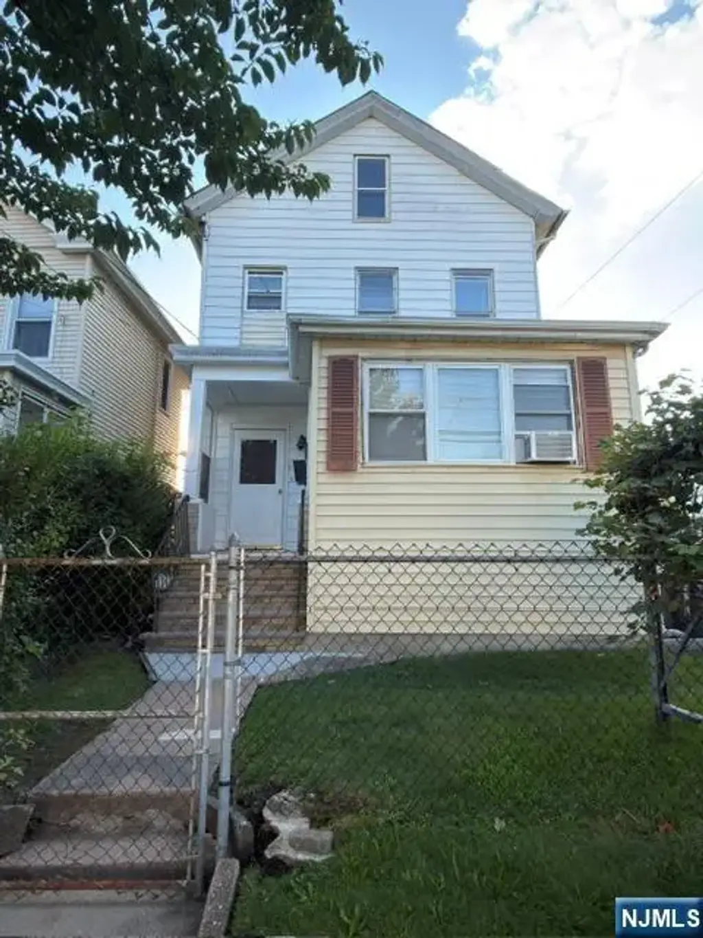 150 Lakeview 2, Clifton